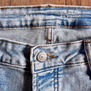 Old Navy High Rise OG Straight Light Wash Distressed Stretch Jeans Sz 16 Short thumbnail 7
