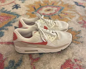 Nike Shoes thumbnail 1