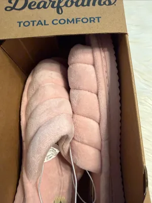 dearfoams Women's Pink Quilted Memory Foam Slippers size M 7-8 thumbnail 2