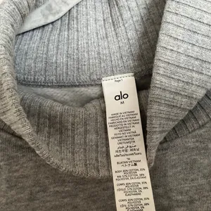 Alo Yoga Cropped Serenity Coverup Athletic Heather Grey M thumbnail 3