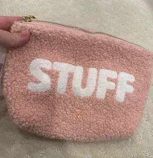 The Darling Effect Pink Sherpa “STUFF” Cosmetic Bag Plush Makeup Pouch NWT thumbnail 1