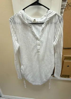 Billabong Women's White Ribbed Long Sleeve Hooded Henley Shirt Size M thumbnail 1