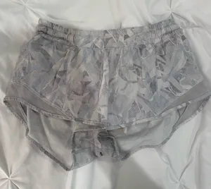 Lululemon Shorts Hotty Hot 2.5" thumbnail 1