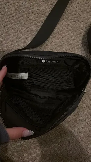 Lululemon Belt Bag Black thumbnail 5