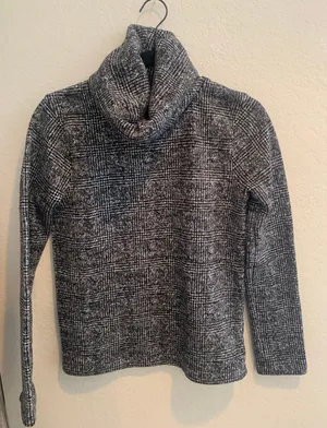 Mercantile Black And White Turtleneck Sweater thumbnail 2