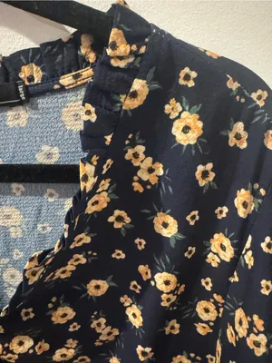 Crimson Floral Midi Dress Womens L Navy Blue Yellow Floral Ruffle Sleeve Boho thumbnail 4
