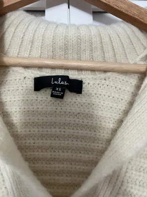 Lulu’s Sweater thumbnail 2
