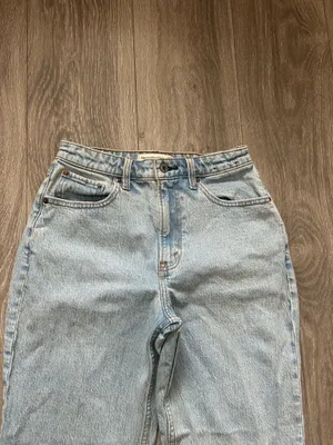 Abercrombie & Fitch Curve Love Vintage Straight High Rise Jeans Size 2 Short thumbnail 2