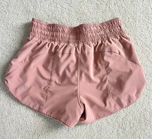 Lululemon Reversible Tracker Shorts thumbnail 4