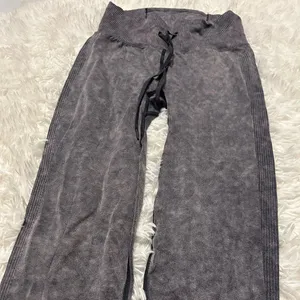 PINK Active Victoria’s Secret grey leggings pants workout yoga woman’s Medium thumbnail 2