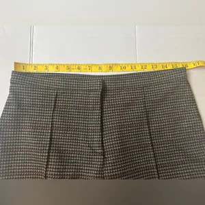 Tahari Women’s Pants Career Office Size 12 thumbnail 7