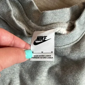 Nike gray pullover sweatshirt thumbnail 3