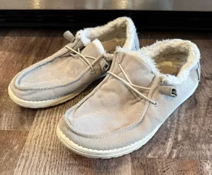 Hey Dude Wendy Corduroy Grey Women’s Slip On Shoes With Faux Fur Accents Size 8 thumbnail 1