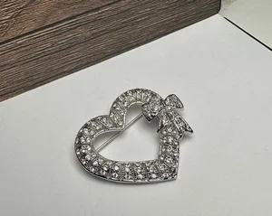 Rhinestone Heart Wreath With Bow Christmas Holiday Brooch Pin Silver Tone NWOT thumbnail 6