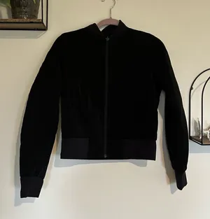 Lululemon Black Non Stop Reversible Bomber Jacket Size 4‎ thumbnail 1