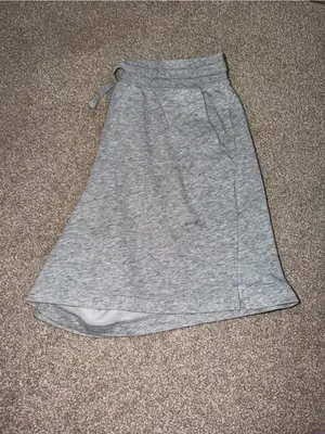 Old Navy Women's Heather Gray Athletic Drawstring Shorts thumbnail 2