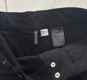 H&M Shorts with Belt thumbnail 3