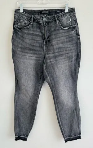 Judy Blue Tummy Control Westminster Gray Wash JB88792 Size 16 W High Rise thumbnail 1