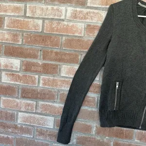 Victoria’s Secret Long Sleeve Zipper Sweater Medium Gray thumbnail 5