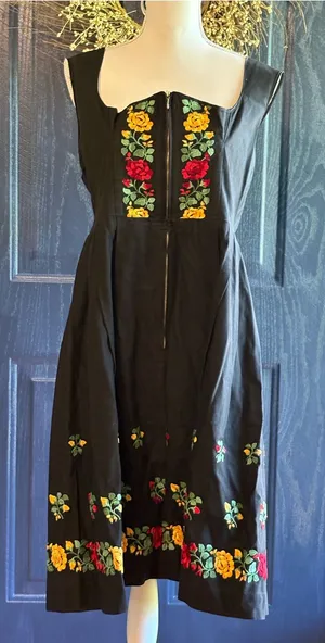 Vintage Riehl Modell Berchtesgaden German Dirndl Dress Black Floral Embroidery M thumbnail 1
