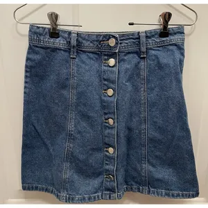 H&M Divided Light Denim Button Front 90s Style Mini Skirt‎ Size 4 thumbnail 1