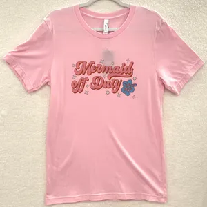 Mermaid Off Duty T Shirt M Pink Beach Graphic NWT Casual Short Sleeve Tee thumbnail 2