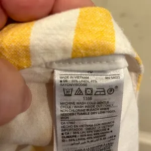 Old Navy Everyday Short Womens 10 Yellow White Striped Linen Blend‎ 3" Coastal thumbnail 5