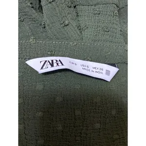 Zara Green Swiss Dots Ruffle V Neck Long Sleeve Button Up Shirt Blouse Top Sz S thumbnail 5