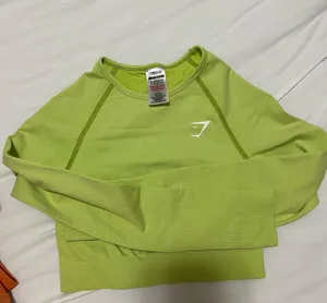 Gymshark Cropped Top thumbnail 1