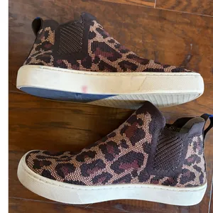 Rothy’s Leopard Knit High Top Slip-On Sneakers Women’s 6.5 thumbnail 5