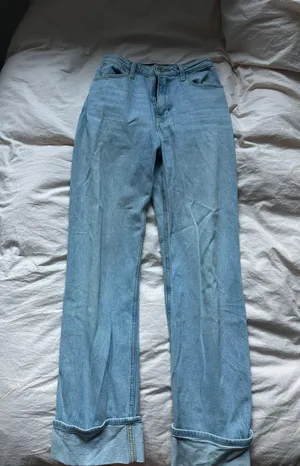 Hollister Dad Jeans thumbnail 1