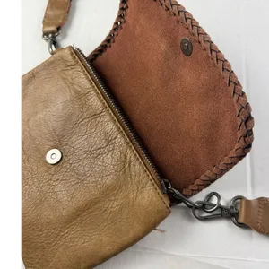 Montana West Crossbody Bag - Pre-Owned Style Essential thumbnail 3