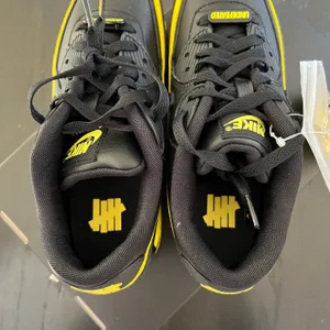 New Undefeated Air Max 90 Black Optic Yellow thumbnail 7