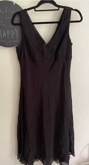 Jones Wear Black V-Neck Beaded Slip Dress thumbnail 1