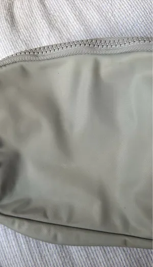 Lululemon Belt Bag 2L Grey thumbnail 2