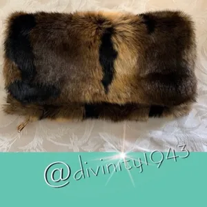 Chic Fur Crossbody Bag• absolutely new without tag thumbnail 4