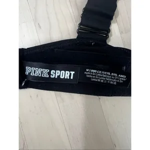 Victoria's Secret Pink Sport Bra M Ultimate Lightly Lined Black Back Closure thumbnail 8