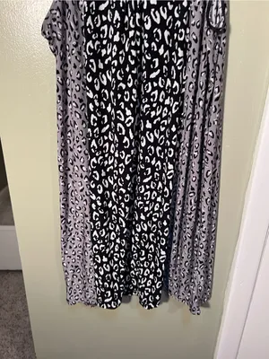 Alfani Intimates Women’s Size XL Sleeveless Nightgown Dress Gray Black Animal thumbnail 7