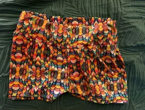 Patterned Butt Scrunch Shorts Size XL thumbnail 1