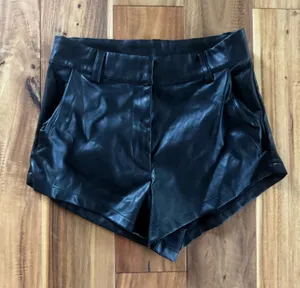 Olivaceous Shorts Leather thumbnail 1