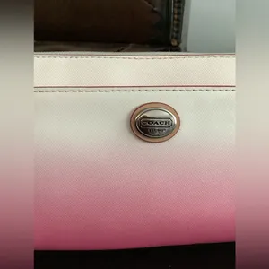 Coach wristlet - nice colors for summer 🌷🌷🌷 thumbnail 6