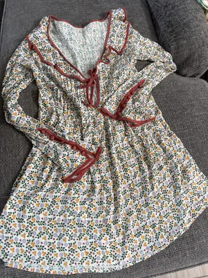 Women’s Free People White Floral Ruffle Dress w/Rust Trim Size S Trumpet sleeves thumbnail 1