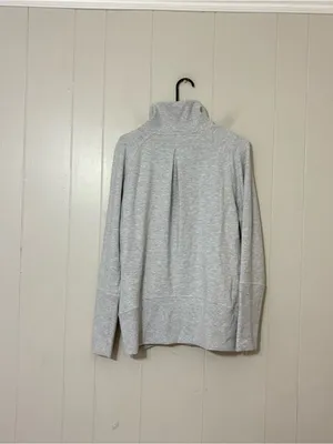 Lululemon High Lines Pullover Heathered Core Ultra Light Gray Size 10 Thumbholes thumbnail 11