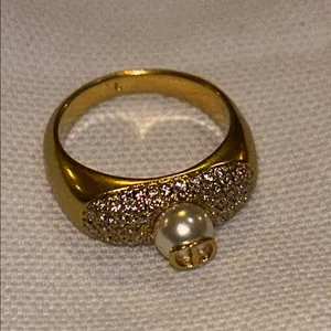 Dior D-FUSION RING Gold-Finish Metal a White Resin Pearl Silver-Tone Crystals thumbnail 5