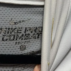 Nike Pro Combat White Mock Neck Long Sleeve Athletic Long Sleeve T-Shirt Size M thumbnail 6
