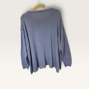 Easel Los Angeles Blue Oversized Distressed Knit Sweater Pocket Top Small thumbnail 3