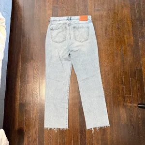 Lucky Brand Women’s Straight Leg Jeans 8/29 thumbnail 5