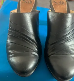 FINAL MARKDOWN Women's Black Leather Shoes 9 thumbnail 1