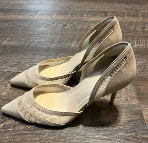 Jennifer Lopez heels thumbnail 1