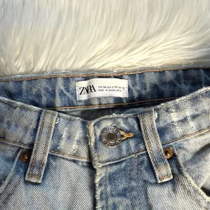 Zara Light Wash High Rise Straight Leg Jeans thumbnail 3